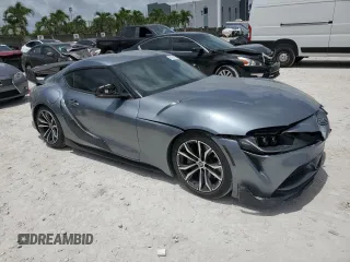 2020 Toyota Supra 3.0 with VIN WZ1DB4C02LW030327, listed as a Copart auction lot 61451485 with 85,250 mi miles and Salvage title. Bid and sale history available at DreamBid. Image 4.