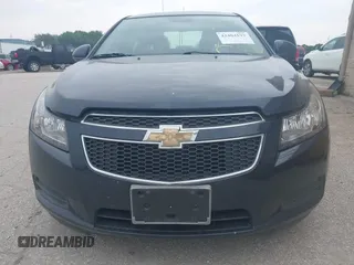 2014 Chevrolet Cruze 1LT z VIN 1G1PC5SB3E7242029, wystawiony jako IAAI lot #42404193 z przebiegiem 143 896 mil mil oraz . Historia ofert i sprzedaży dostępna na DreamBid. Obrazek 6.