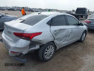 2020 Hyundai Accent SE with VIN 3KPC24A63LE126821, listed as a IAAI auction lot 41555407 with 33,639 mi miles. Bid and sale history available at carsss.com. Image 4.