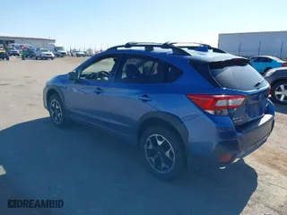 2019 Subaru Crosstrek Premium with VIN JF2GTAEC8K8268492, listed as a IAAI auction lot 39267924 with 8,288 mi miles. Bid and sale history available at carsss.com. Image 3.