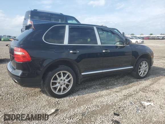 2009 Porsche Cayenne z VIN WP1AA29P99LA09934, wystawiony jako Copart lot #55247505 z przebiegiem 154 322 mil mil oraz Szkoda całkowita • Salvage title. Historia ofert i sprzedaży dostępna na DreamBid. Obrazek 3.