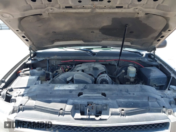 2008 Chevrolet Tahoe 1LT with VIN 1GNFC13008R259055, listed as a IAAI auction lot 42515431 with 277,877 mi miles and . Bid and sale history available at DreamBid. Image 10.