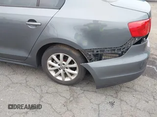 2012 Volkswagen Jetta SE с VIN 3VWDP7AJ3CM412473, выставлен на аукционе IAAI как лот 42440557 с пробегом Не указан миль и . История ставок и продаж доступна на DreamBid. Изображение 14.
