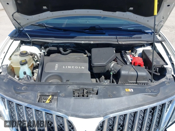 2015 Lincoln MKX with VIN 2LMDJ8JK5FBL28180, listed as a IAAI auction lot 41902983 with 112,790 mi miles. Bid and sale history available at carsss.com. Image 10.