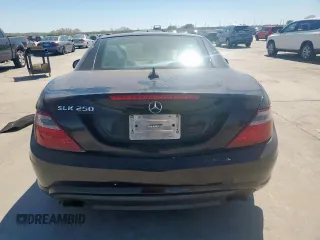 2015 Mercedes-Benz SLK 250 z VIN WDDPK4HA9FF107718, wystawiony jako Copart lot #50418325 z przebiegiem 73 718 mil mil oraz Czysty tytuł • Clean title. Historia ofert i sprzedaży dostępna na DreamBid. Obrazek 6.