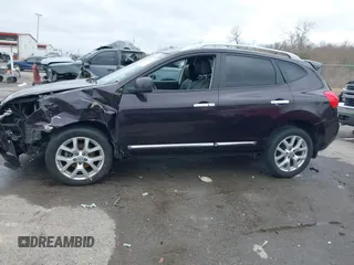 2011 Nissan Rogue SV with VIN JN8AS5MT8BW158557, listed as a IAAI auction lot 41712719 with 140,468 mi miles. Bid and sale history available at carsss.com. Image 14.
