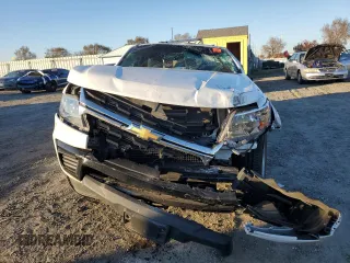 2021 Chevrolet Colorado 2WD Work Truck with VIN 1GCHSBEA5M1236802, listed as a Copart auction lot 82391714 with 52,703 mi miles and Salvage Title. Bid and sale history available at carsss.com. Image 5.