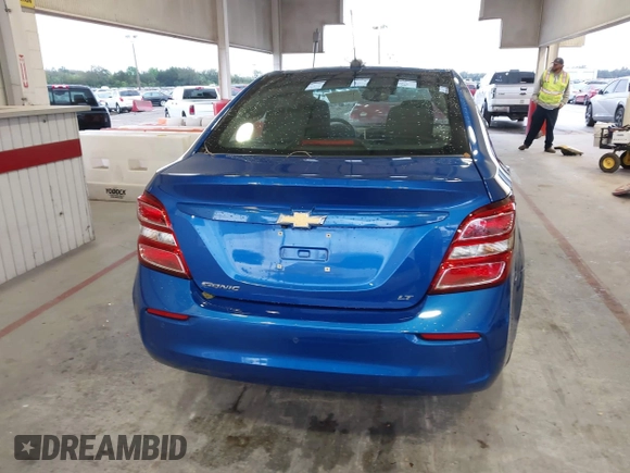 2020 Chevrolet Sonic LT z VIN 1G1JD5SB2L4138455, wystawiony jako IAAI lot #41651103 z przebiegiem 34 349 mil mil oraz . Historia ofert i sprzedaży dostępna na DreamBid. Obrazek 16.