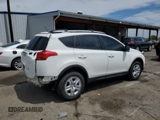 2015 Toyota RAV4 LE z VIN JTMBFREV6FD149627, wystawiony jako Copart lot #55961285 z przebiegiem 116 201 mil mil oraz Szkoda całkowita • Salvage title. Historia ofert i sprzedaży dostępna na DreamBid. Obrazek 3.
