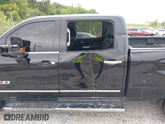 2019 Chevrolet Silverado 2500HD LTZ with VIN 1GC1KTEY5KF151527, listed as a IAAI auction lot 37045890 with 120,233 mi miles. Bid and sale history available at carsss.com. Image 14.