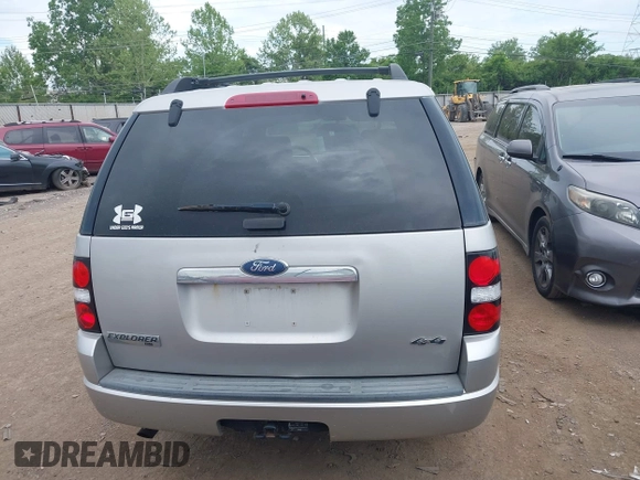 2008 Ford Explorer XLT z VIN 1FMEU73E08UA01188, wystawiony jako IAAI lot #42242286 z przebiegiem 128 226 mil mil oraz . Historia ofert i sprzedaży dostępna na DreamBid. Obrazek 17.