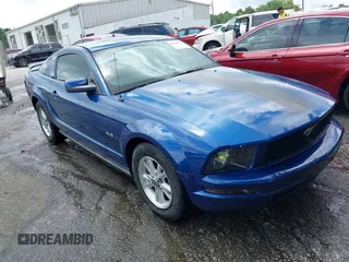 2006 Ford Mustang Standard with VIN 1ZVFT80N365125546, listed as a IAAI auction lot 42659162 with 221,544 mi miles and . Bid and sale history available at DreamBid. Image 1.