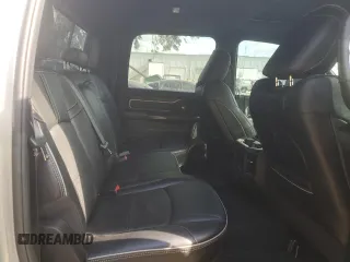 2022 Ram 2500 Limited z VIN 3C6UR5SL8NG433863, wystawiony jako Copart lot #76422054 z przebiegiem Nie podano mil oraz Nie do naprawy • Non repairable. Historia ofert i sprzedaży dostępna na DreamBid. Obrazek 10.