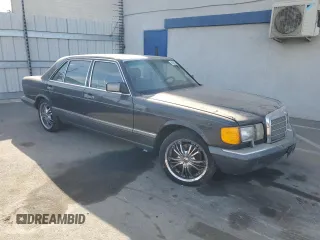 1989 Mercedes-Benz 560 with VIN WDBCA39D7KA428225, listed as a Copart auction lot 85363764 with 263,874 mi miles and Clean Title. Bid and sale history available at DreamBid. Image 4.