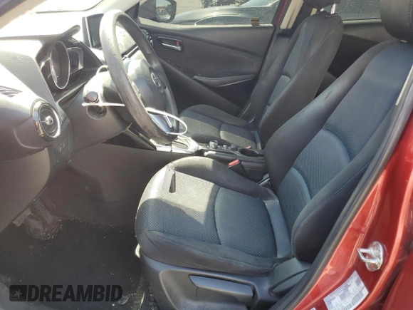 2016 Scion iA z VIN 3MYDLBZV3GY122064, wystawiony jako Copart lot #57616435 z przebiegiem 100 556 mil mil oraz Szkoda całkowita • Salvage title. Historia ofert i sprzedaży dostępna na DreamBid. Obrazek 7.