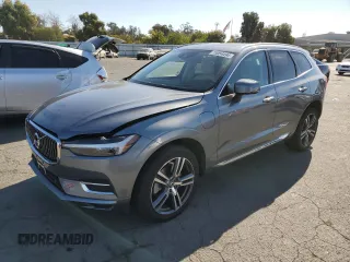 2021 Volvo XC60 Inscription Expression with VIN YV4BR0DK7M1811270, listed as a Copart auction lot 73054494 with 39,724 mi miles and Salvage title. Bid and sale history available at DreamBid. Image 1.