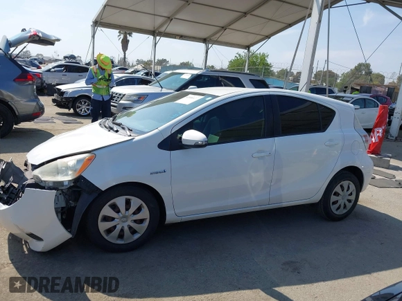 2013 Toyota Prius One with VIN JTDKDTB31D1032302, listed as a IAAI auction lot 42100473 with 155,632 mi miles. Bid and sale history available at carsss.com. Image 14.