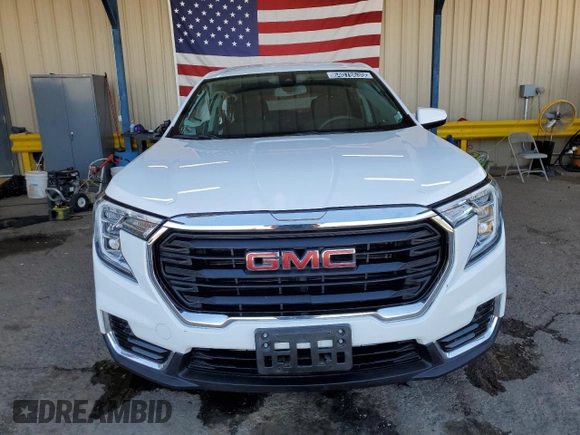 2024 GMC Terrain SLE with VIN 3GKALMEG4RL299716, listed as a Copart auction lot 64078635 with 27,675 mi miles and Clean title. Bid and sale history available at DreamBid. Image 5.