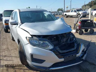 2018 Nissan Rogue S with VIN 5N1AT2MT1JC830557, listed as a IAAI auction lot 41470848 with 87,778 mi miles. Bid and sale history available at carsss.com. Image 1.