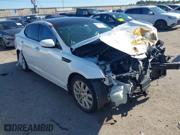 2015 Kia Optima EX with VIN 5XXGN4A73FG377402, listed as a IAAI auction lot 41209243 with 217,948 mi miles. Bid and sale history available at carsss.com. Image 1.
