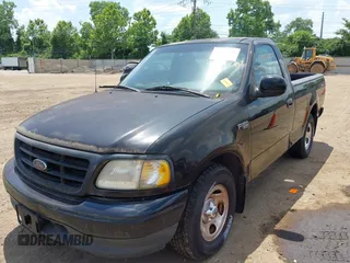 2000 Ford F-150 XL z VIN 1FTZF1724YNB61775, wystawiony jako IAAI lot #42580708 z przebiegiem 164 798 mil mil oraz . Historia ofert i sprzedaży dostępna na DreamBid. Obrazek 2.