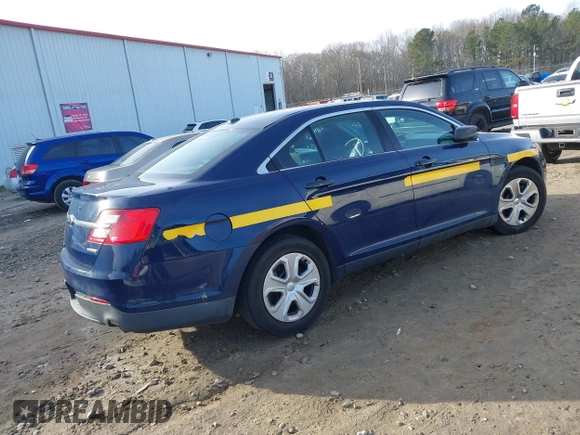 2015 Ford Police Interceptor with VIN 1FAHP2L88FG126107, listed as a IAAI auction lot 41304337 with 205,164 mi miles and . Bid and sale history available at DreamBid. Image 4.