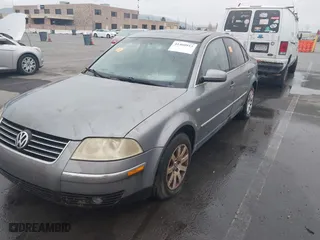 2002 Volkswagen Passat GLS with VIN WVWPD63B22P290089, listed as a IAAI auction lot 41460913 with 1 mi miles. Bid and sale history available at carsss.com. Image 6.