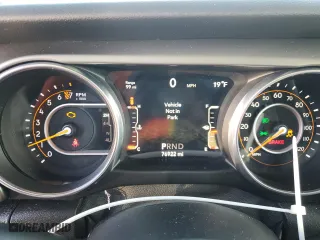 2018 Jeep Wrangler Unlimited Sport S with VIN 1C4HJXDG6JW238420, listed as a Copart auction lot 88030515 with 76,922 mi miles and Salvage Title. Bid and sale history available at carsss.com. Image 9.