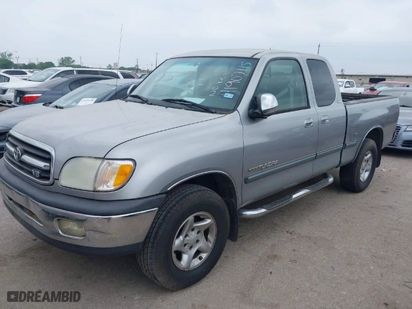 2002 Toyota Tundra SR5 with VIN 5TBRT34102S317322, listed as a IAAI auction lot 41907115 with 192,277 mi miles. Bid and sale history available at carsss.com. Image 2.