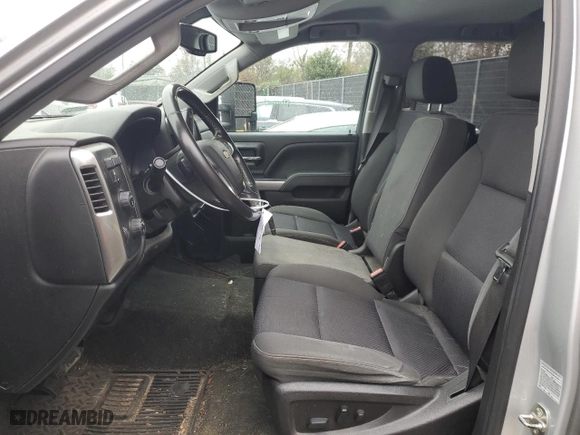 2018 Chevrolet Silverado 2500HD LT with VIN 1GC1KVEGXJF220133, listed as a Copart auction lot 81979154 with 130,791 mi miles and Salvage Title. Bid and sale history available at carsss.com. Image 7.