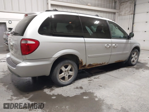 2005 Dodge Caravan SXT with VIN 2D4GP44L35R316403, listed as a IAAI auction lot 42375328 with 179,299 mi miles and . Bid and sale history available at DreamBid. Image 4.