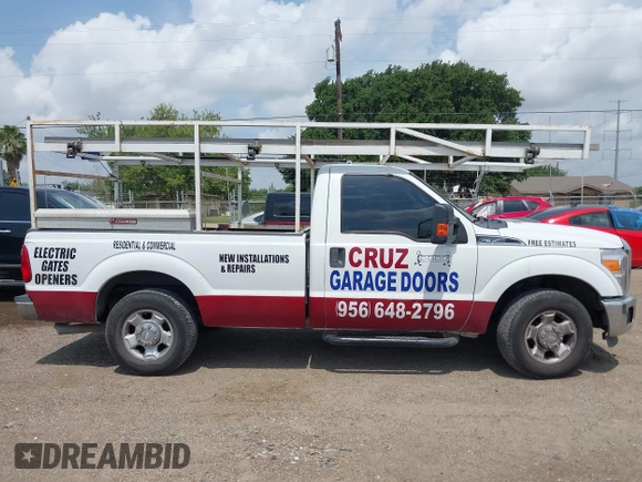 2012 Ford F-350 XL z VIN 1FTBF3A61CEB82648, wystawiony jako IAAI lot #42395064 z przebiegiem 266 558 mil mil oraz . Historia ofert i sprzedaży dostępna na DreamBid. Obrazek 13.