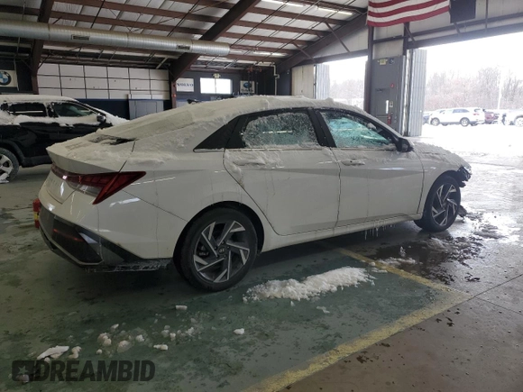 2024 Hyundai Elantra SEL with VIN KMHLS4DG2RU772054, listed as a Copart auction lot 88602205 with 14,822 mi miles and Salvage title. Bid and sale history available at DreamBid. Image 3.