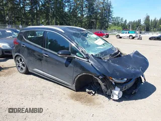 2018 Chevrolet Bolt EV Premier z VIN 1G1FX6S03J4130637, wystawiony jako IAAI lot #42185946 z przebiegiem 39 014 mil mil oraz . Historia ofert i sprzedaży dostępna na DreamBid. Obrazek 1.