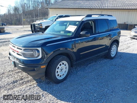 2023 Ford Bronco Sport Heritage z VIN 3FMCR9G64PRD34684, wystawiony jako IAAI lot #41609734 z przebiegiem 59 564 mil mil oraz . Historia ofert i sprzedaży dostępna na DreamBid. Obrazek 2.