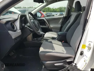 2013 Toyota RAV4 LE z VIN 2T3BFREV9DW103130, wystawiony jako Copart lot #61217555 z przebiegiem 83 397 mil mil oraz Szkoda całkowita • Salvage title. Historia ofert i sprzedaży dostępna na DreamBid. Obrazek 7.