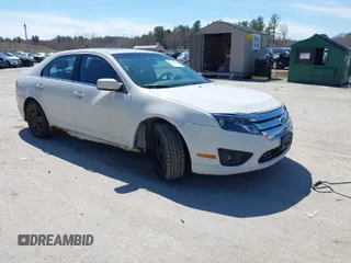 2011 Ford Fusion SE with VIN 3FAHP0HA1BR124685, listed as a IAAI auction lot 41943071 with 279,204 mi miles. Bid and sale history available at carsss.com. Image 1.