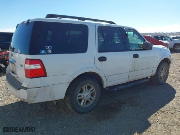 2009 Ford Expedition SSV with VIN 1FMFU16589EA78609, listed as a IAAI auction lot 41501401 with 338,726 mi miles. Bid and sale history available at carsss.com. Image 4.