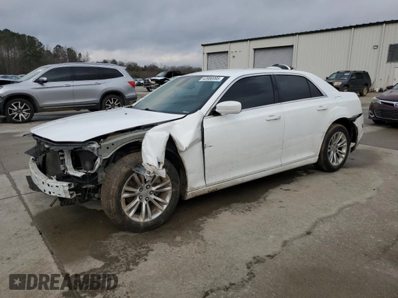 2018 Chrysler 300 Touring L with VIN 2C3CCAAG7JH177135, listed as a Copart auction lot 43986995 with 177,783 mi miles and Salvage Title. Bid and sale history available at carsss.com. Image 1.