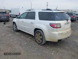 2016 GMC Acadia Denali z VIN 1GKKVTKDXGJ149164, wystawiony jako IAAI lot #41972627 z przebiegiem 158 397 mil mil oraz . Historia ofert i sprzedaży dostępna na DreamBid. Obrazek 3.