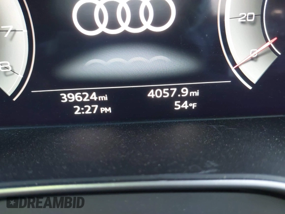 2021 Audi Q5 Premium Plus with VIN WA1BAAFY9M2048397, listed as a IAAI auction lot 41486775 with 39,624 mi miles and . Bid and sale history available at DreamBid. Image 7.