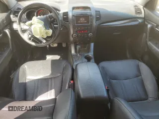 2012 Kia Sorento SX z VIN 5XYKWDA29CG301363, wystawiony jako Copart lot #55954815 z przebiegiem 83 206 mil mil oraz Szkoda całkowita • Salvage title. Historia ofert i sprzedaży dostępna na DreamBid. Obrazek 8.