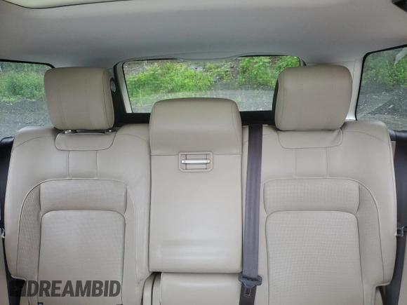 2018 Land Rover Range Rover HSE with VIN SALGS2SV3JA388696, listed as a Copart auction lot 60896105 with 57,951 mi miles and Salvage title. Bid and sale history available at DreamBid. Image 10.