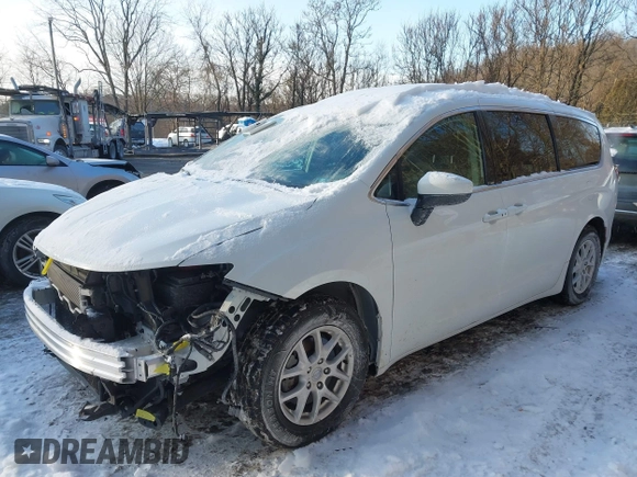 2020 Chrysler Voyager LX z VIN 2C4RC1CG7LR287442, wystawiony jako IAAI lot #41333170 z przebiegiem 30 355 mil mil oraz . Historia ofert i sprzedaży dostępna na DreamBid. Obrazek 23.