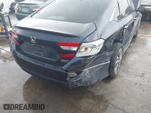 2018 Honda Accord Touring with VIN 1HGCV3F95JA007495, listed as a IAAI auction lot 42192915 with 46,302 mi miles and . Bid and sale history available at DreamBid. Image 6.