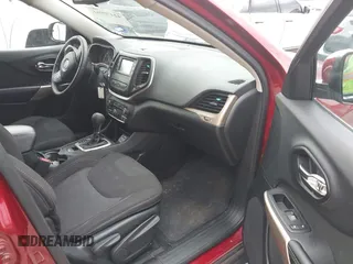 2017 Jeep Cherokee Latitude с VIN 1C4PJLCB1HW640544, выставлен на аукционе IAAI как лот 42470961 с пробегом 105 074 миль миль и . История ставок и продаж доступна на DreamBid. Изображение 5.