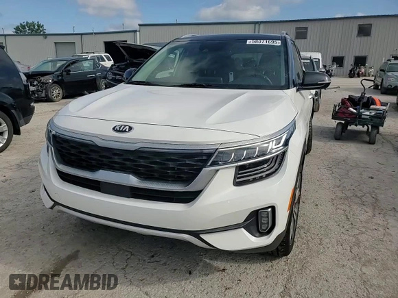 2021 Kia Seltos SX with VIN KNDETCA20M7078855, listed as a Copart auction lot 58071695 with 50,951 mi miles and Salvage title. Bid and sale history available at DreamBid. Image 13.