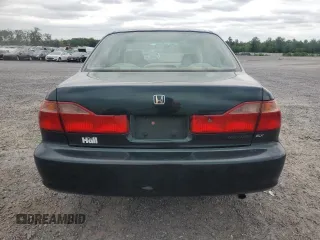 2000 Honda Accord EX z VIN 1HGCG6674YA001515, wystawiony jako Copart lot #56257935 z przebiegiem 215 030 mil mil oraz Czysty tytuł • Clean title. Historia ofert i sprzedaży dostępna na DreamBid. Obrazek 6.