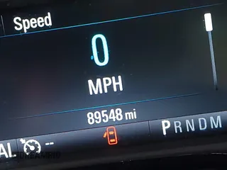 2017 Chevrolet Camaro 1LT z VIN 1G1FB1RXXH0179842, wystawiony jako IAAI lot #42192280 z przebiegiem 89 548 mil mil oraz . Historia ofert i sprzedaży dostępna na DreamBid. Obrazek 7.