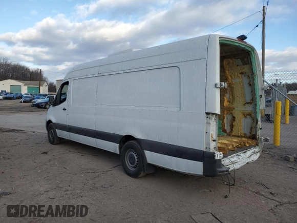 2020 Mercedes-Benz Sprinter with VIN W1Y4EDHYXLT030139, listed as a Copart auction lot 87737455 with 365,518 mi miles and Salvage Title. Bid and sale history available at DreamBid. Image 2.